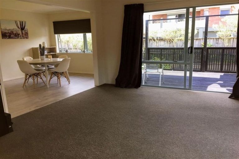 Photo of property in 11b Springs Road, Parakai, 0830