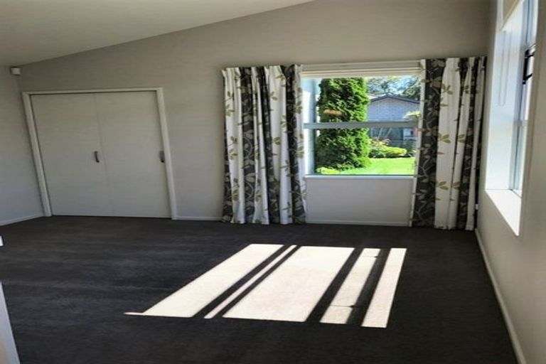Photo of property in 10 Grassmere Street, Papanui, Christchurch, 8052