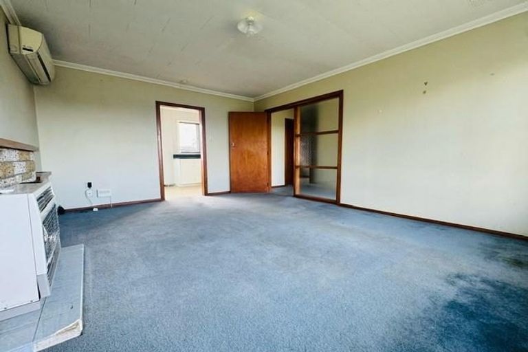 Photo of property in 54 Collins Road, Melville, Hamilton, 3206