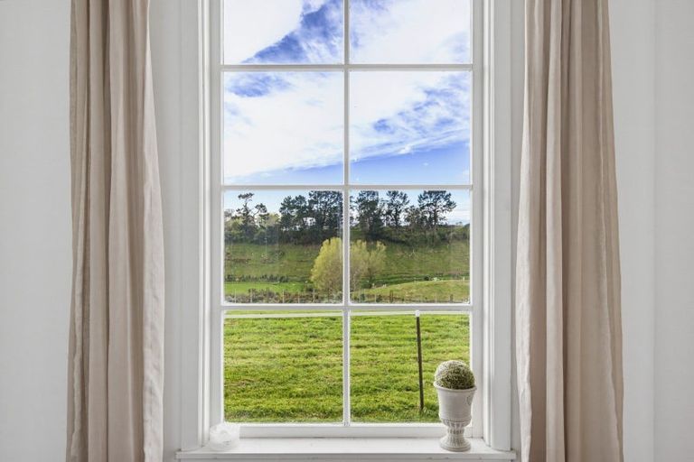Photo of property in 75 Heights Road, Shannon, Palmerston North, 4474