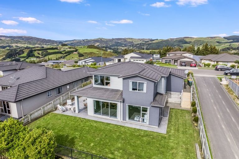 Photo of property in 105 Endeavour Drive, Whitby, Porirua, 5024