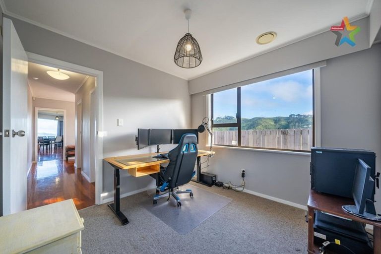 Photo of property in 54 Titiro Moana Road, Korokoro, Lower Hutt, 5012