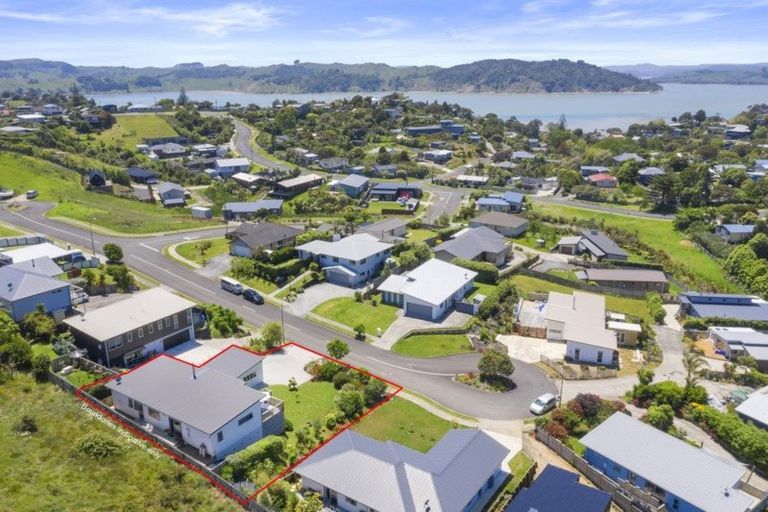 Photo of property in 7 Puka Place, Raglan, 3225