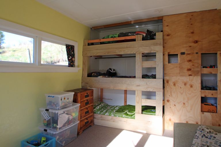 Photo of property in 5 Peaks Road, Windsor, Oamaru, 9491