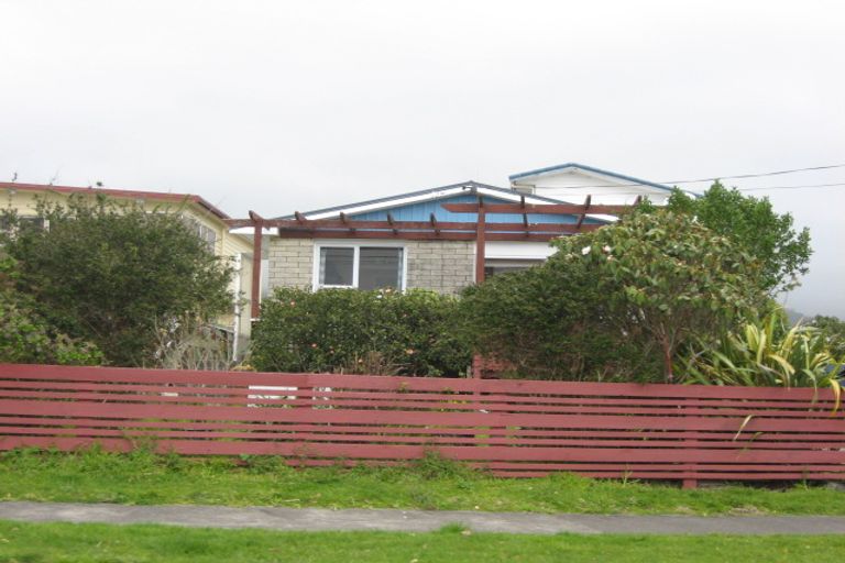 Photo of property in 44 Jans Terrace, Oakura, 4314