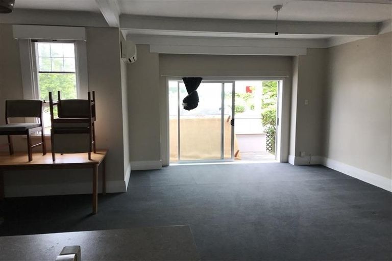 Photo of property in 18 Lachlan Avenue, North Dunedin, Dunedin, 9016