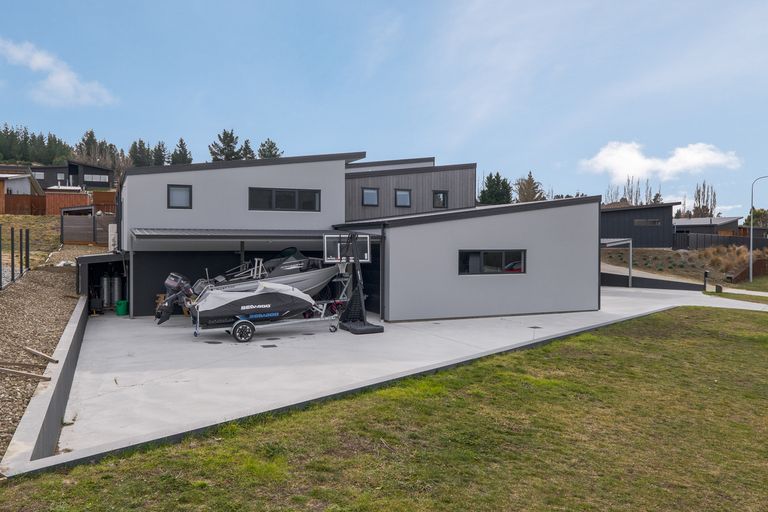 Photo of property in 8 Meyer Street, Alexandra, 9320