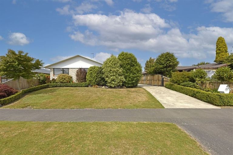 Photo of property in 11 Dalrye Place, Ilam, Christchurch, 8041