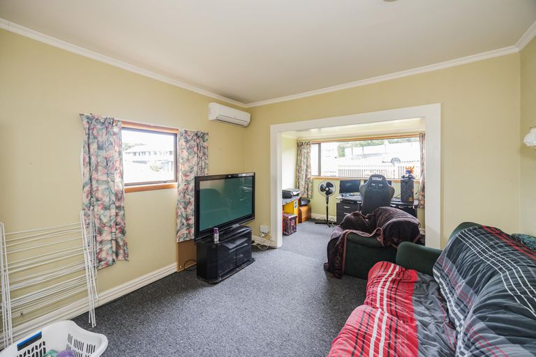 Photo of property in 15 Kelvin Street, South Hill, Oamaru, 9400