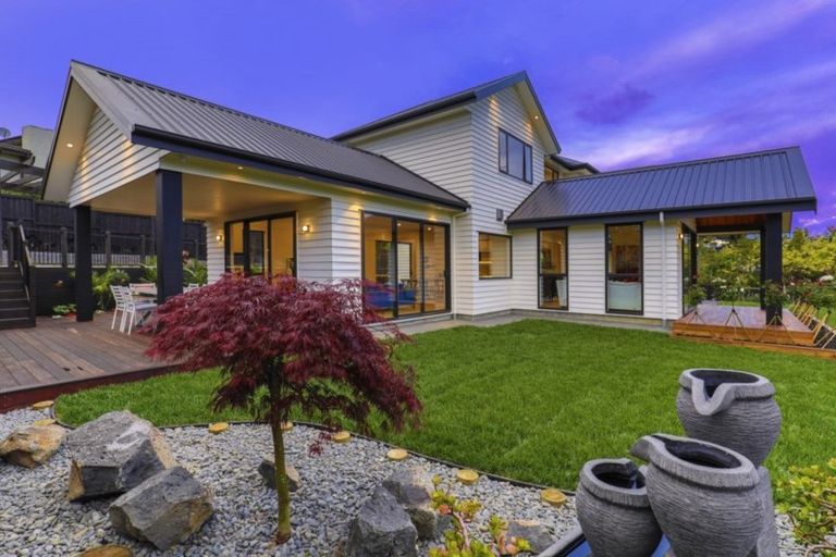 Photo of property in 13 Henry Blyth Lane, Greenhithe, Auckland, 0632