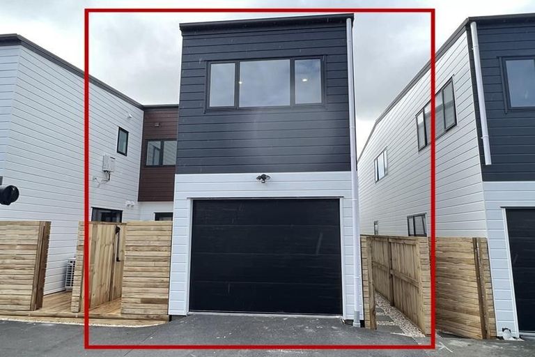 Photo of property in 11 Aramata Road, Papakura, 2110