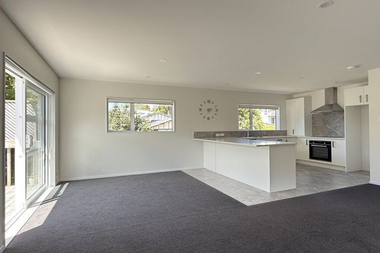 Photo of property in 6 Halder Place, Torbay, Auckland, 0632