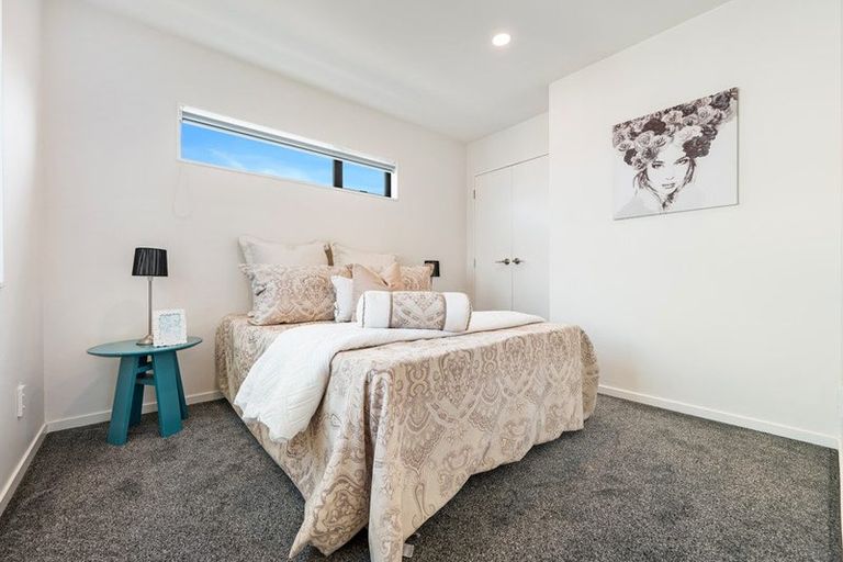 Photo of property in 718b Massey Road, Mangere, Auckland, 2022