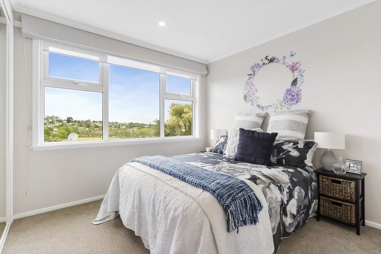 Photo of property in 1/3 Kennedy Avenue, Forrest Hill, Auckland, 0620