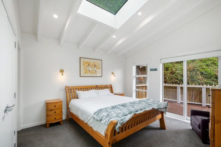 Photo of property in 2 Ludlam Street, Seatoun, Wellington, 6022