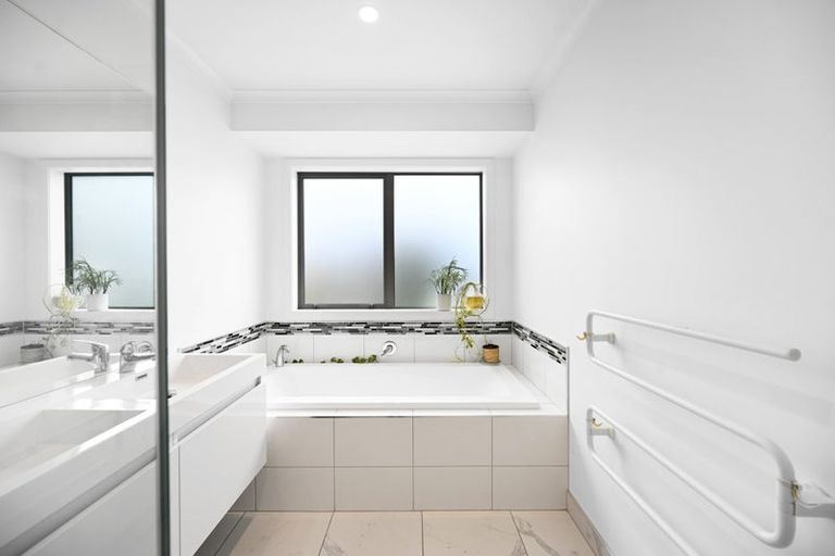 Photo of property in 72 Cumberland Drive, Flagstaff, Hamilton, 3210