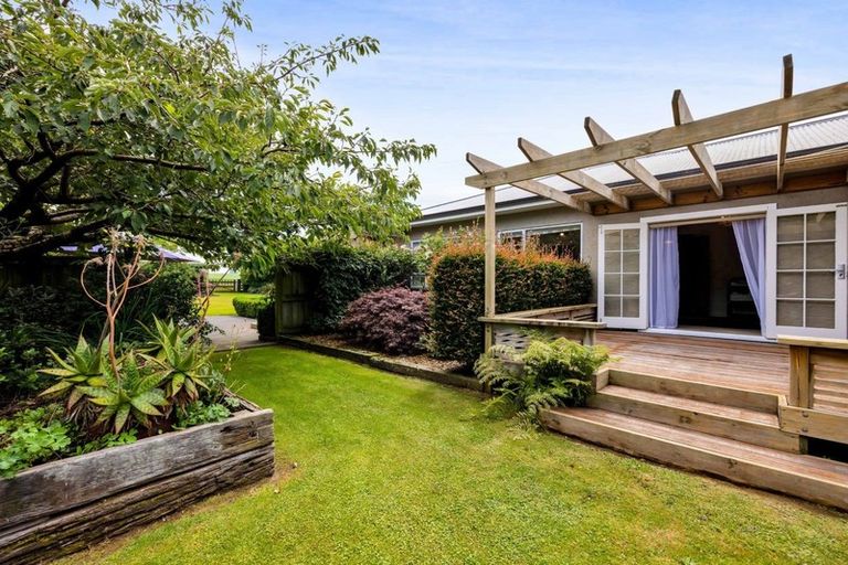 Photo of property in 1048 Normanby Road, Manaia, Hawera, 4678