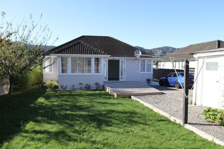 Photo of property in 75 Colson Street, Avalon, Lower Hutt, 5011