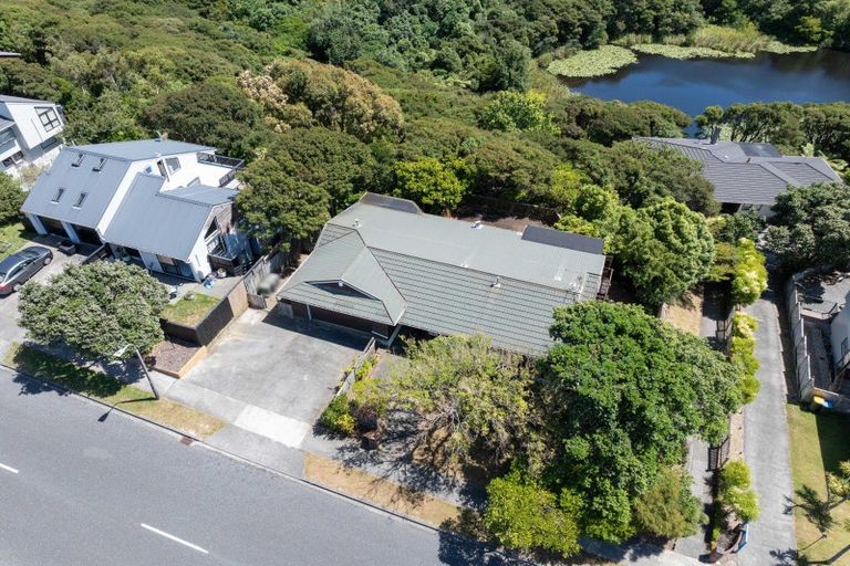 Photo of property in 22 Exploration Way, Whitby, Porirua, 5024