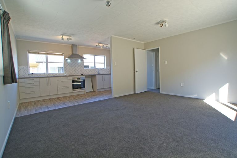 Photo of property in 1149a Heaphy Terrace, Fairfield, Hamilton, 3214