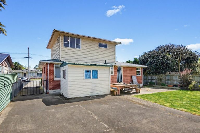 Photo of property in 3 Armagh Street, Levin, 5510