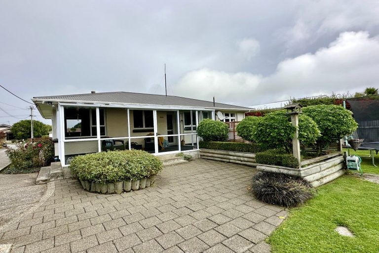 Photo of property in 54 West Plains Road, Waikiwi, Invercargill, 9810