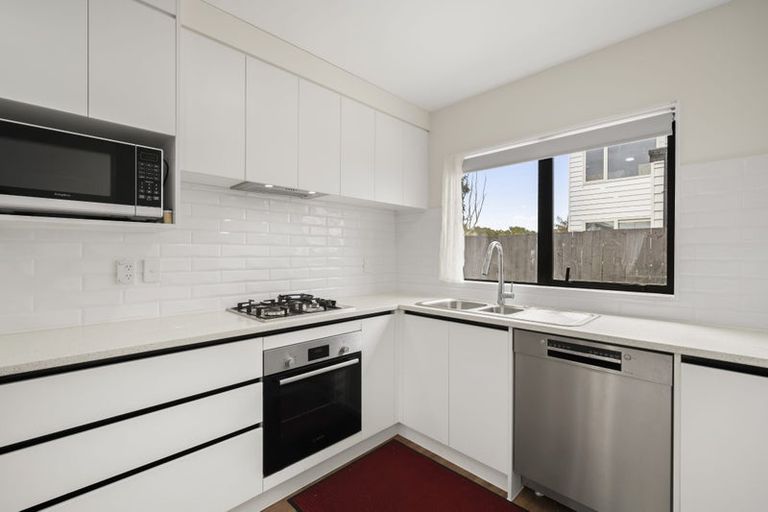 Photo of property in 14d Volante Avenue, Wattle Downs, Auckland, 2103