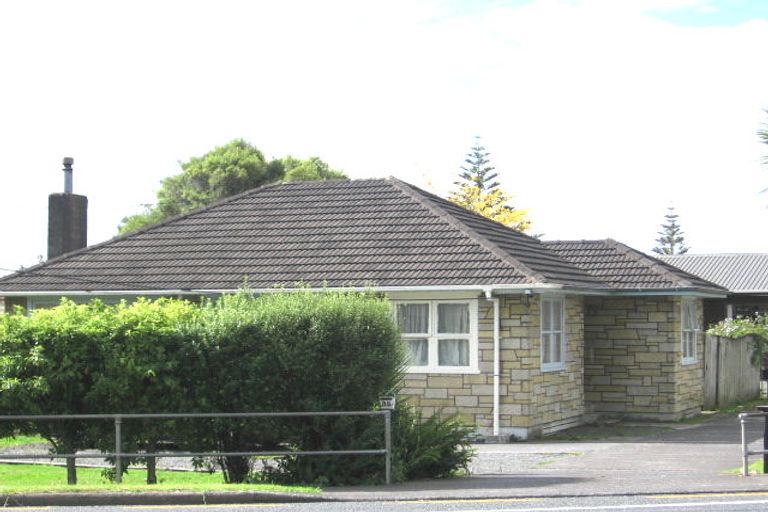 Photo of property in 1/85 Swanson Road, Henderson, Auckland, 0610