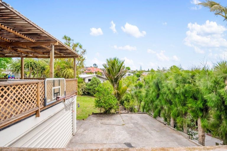 Photo of property in 85 Evelyn Road, Cockle Bay, Auckland, 2014