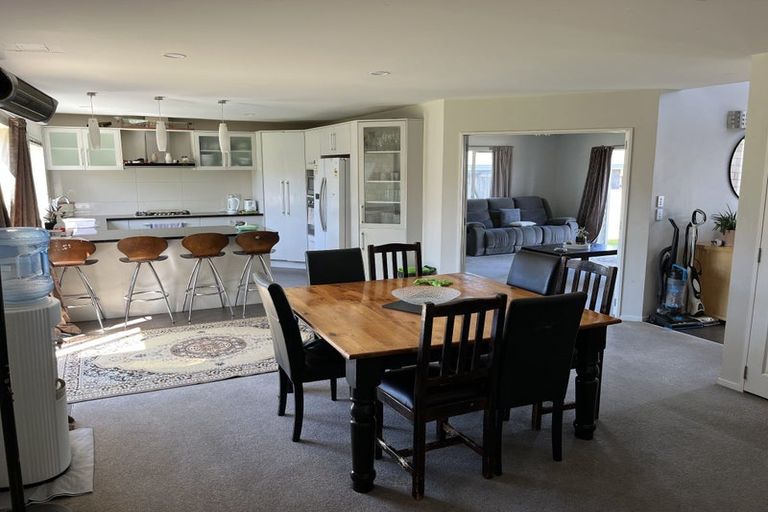 Photo of property in 18 Nicholas Gibbons Drive, Clendon Park, Auckland, 2103