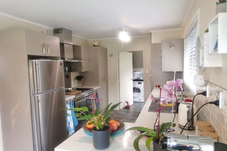 Photo of property in 36 Sequoia Place, Sunnynook, Auckland, 0620