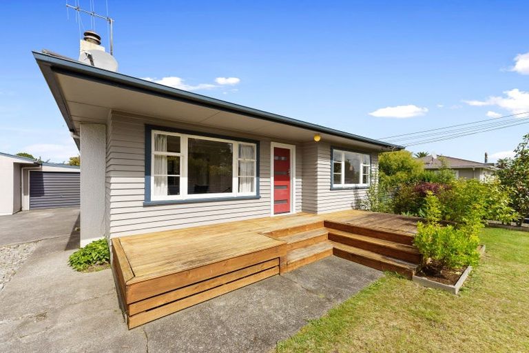 Photo of property in 16 Lemon Street, Otaki, 5512