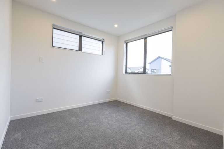 Photo of property in 24 Tukauri Place, Papakura, 2110