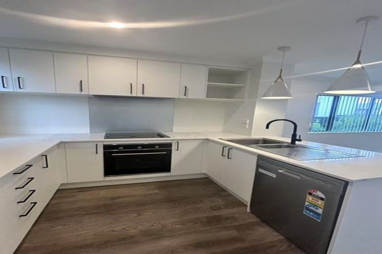 Photo of property in 15 Sealord Place, Manurewa, Auckland, 2102