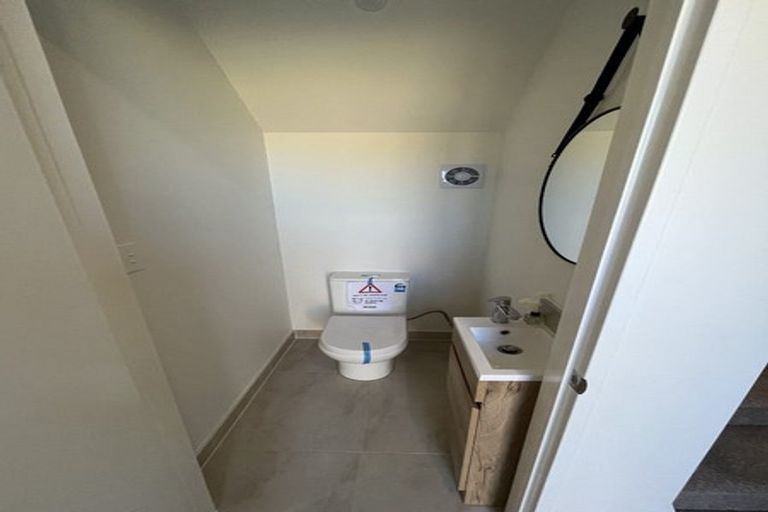 Photo of property in 1/535 Swanson Road, Ranui, Auckland, 0612