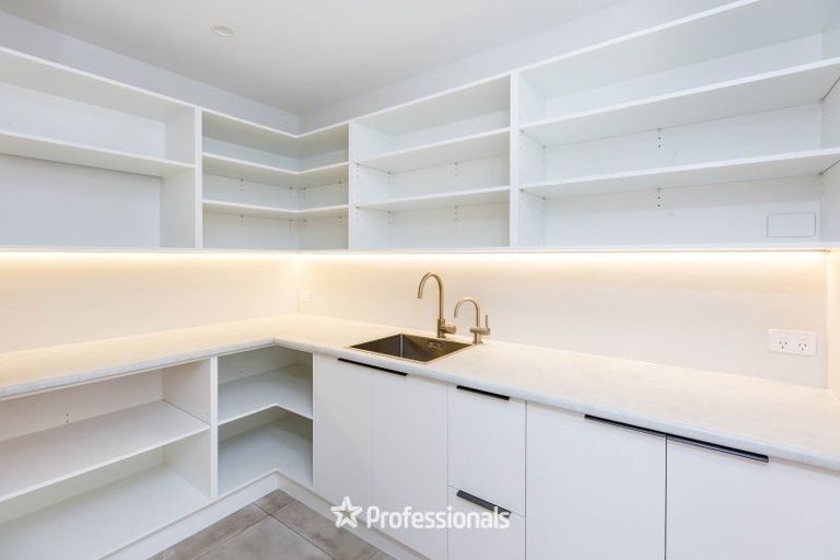 Photo of property in 20 Salisbury Crescent, Wallaceville, Upper Hutt, 5018