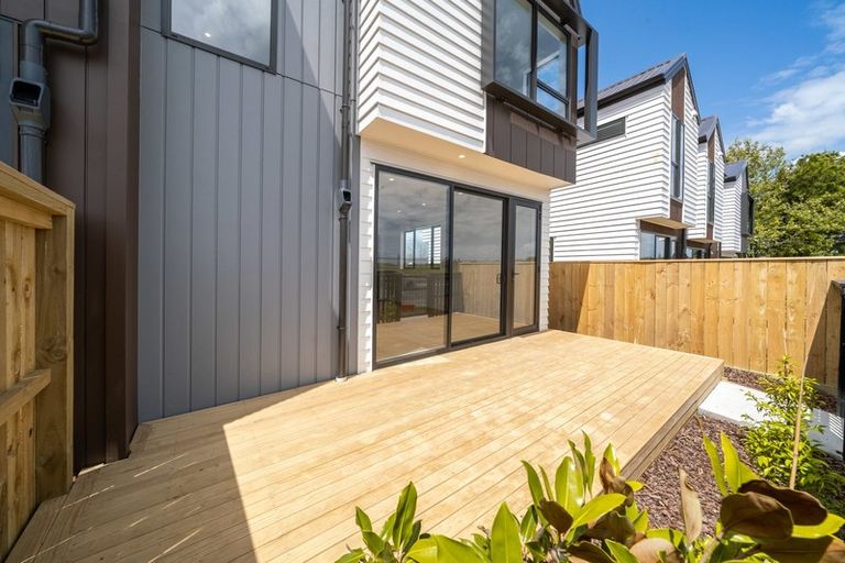 Photo of property in 89 Waipuhinui Way, Wiri, Auckland, 2104