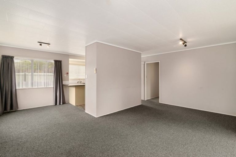 Photo of property in 19a Augustus Earle Place, Pukehangi, Rotorua, 3015