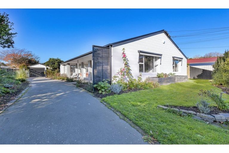 Photo of property in 257 Fifield Terrace, Opawa, Christchurch, 8023