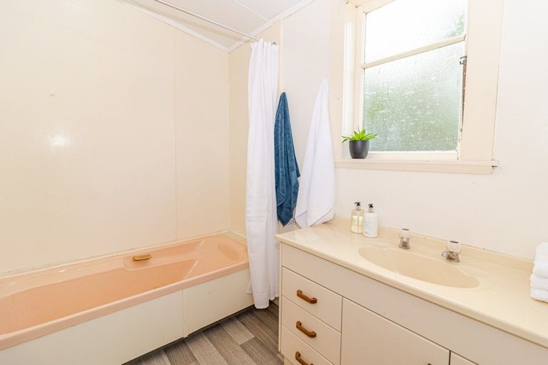 Photo of property in 4 Wembley Place, Whanganui East, Whanganui, 4500