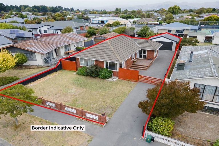 Photo of property in 22 Palmers Road, New Brighton, Christchurch, 8083