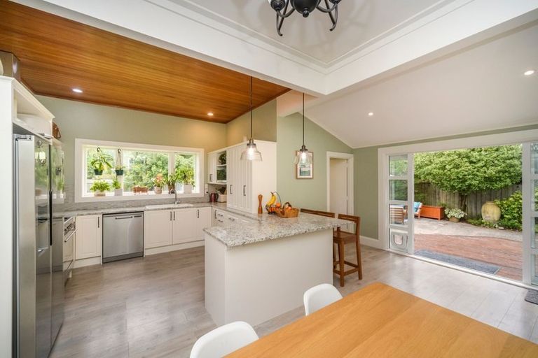 Photo of property in 40 Marne Street, Hokowhitu, Palmerston North, 4410