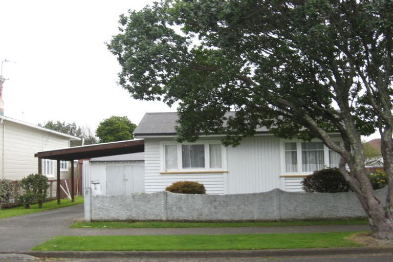 Photo of property in 17 Kings Drive, Levin, 5510