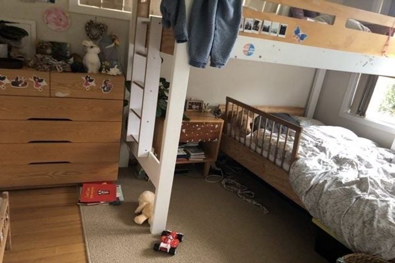 Photo of property in 1 Taioma Crescent, Te Atatu Peninsula, Auckland, 0610