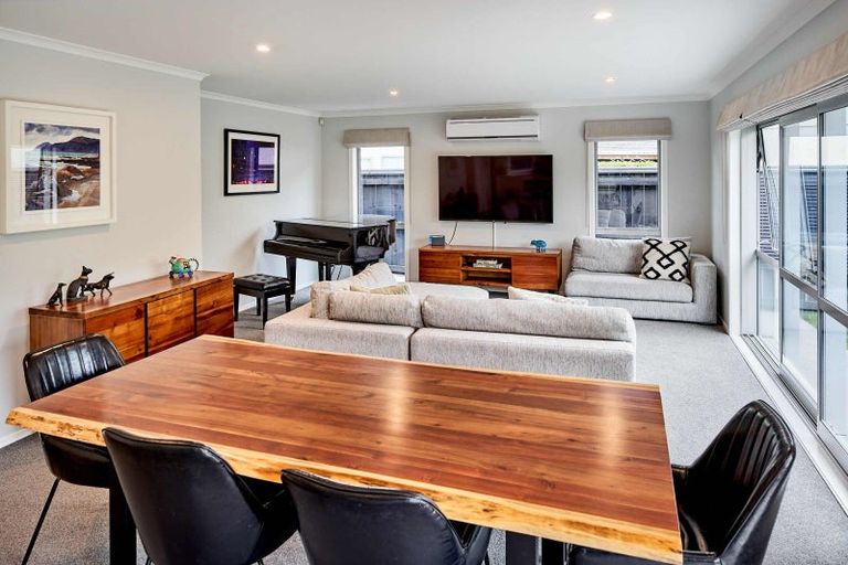 Photo of property in 171a Knights Road, Hutt Central, Lower Hutt, 5010