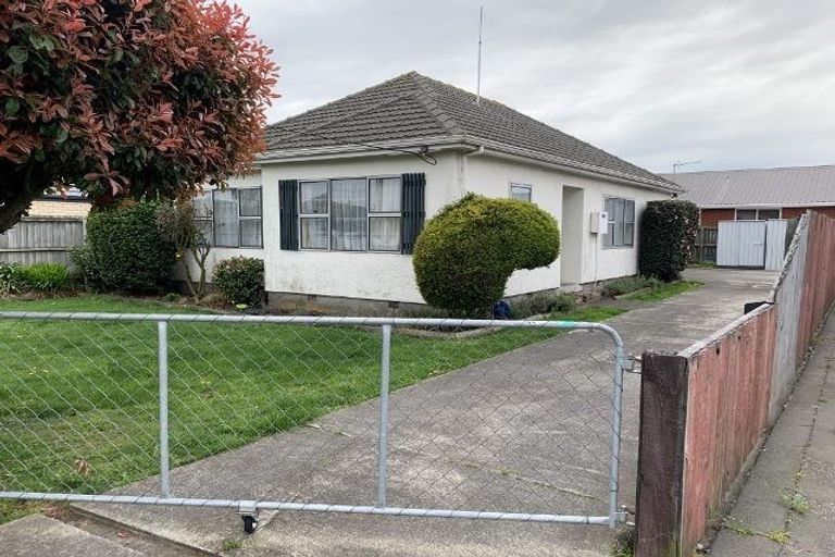 Photo of property in 95 Neill Street, Hornby, Christchurch, 8042