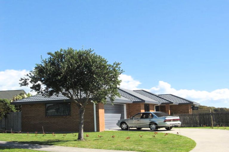 Photo of property in 9 Highcroft Place, Welcome Bay, Tauranga, 3112