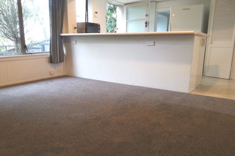 Photo of property in 81 Oaktree Avenue, Browns Bay, Auckland, 0630