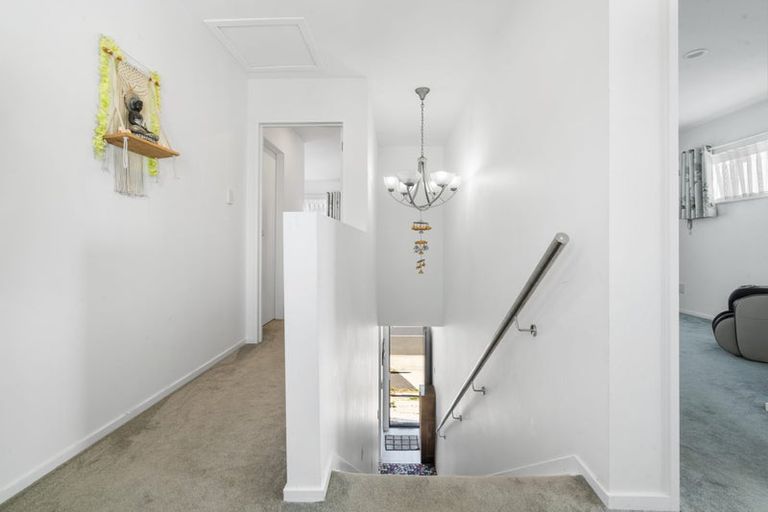 Photo of property in 3 Tumu Road, Papakura, 2110