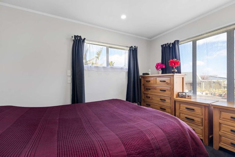 Photo of property in 5 Kepler Place, Clover Park, Auckland, 2019